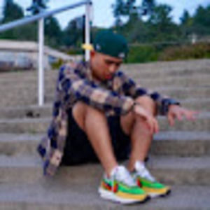 Meet your Posher, Adrian